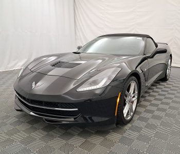 Chevrolet Corvette 1LT Premium striker car front
